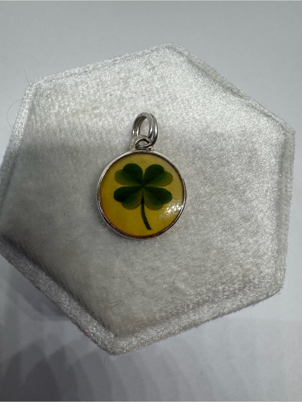 925 Sterling Silver Lucky Leaves Pendant